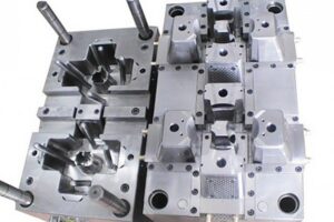 Khuôn đúc khay nhựa